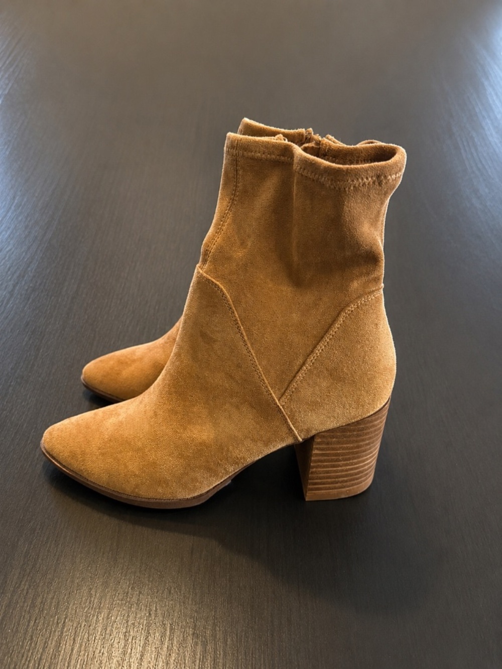NEW! DV Dolce Vita, Tayla Faux Suede boot Size 9